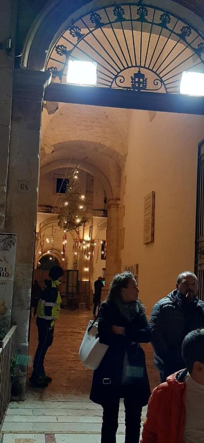 Che Vista!! Ostuni ,Sulle Bianche Mura Con Vista Mozzafiato Luaran gambar